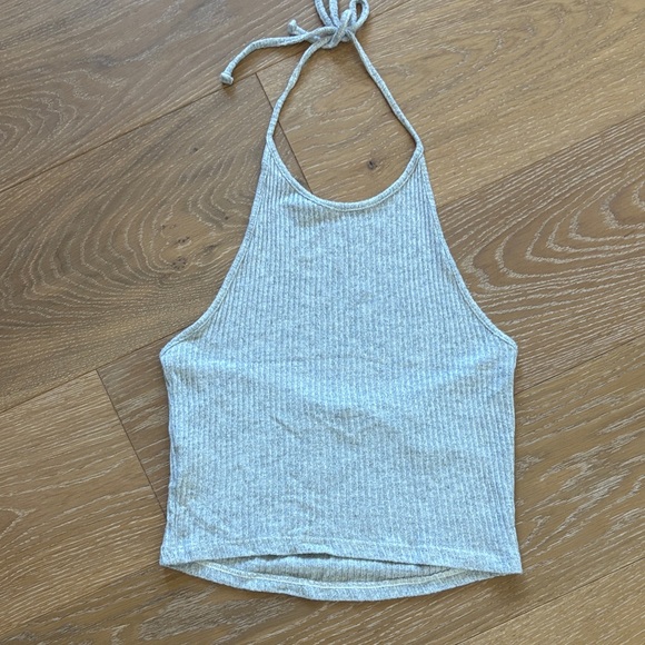 Brandy Melville Gray Ribbed Cropped Halter ‘Laura’ - Picture 2 of 4